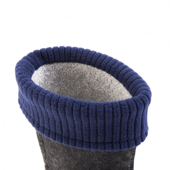 Šiltos tamsiai mėlynos kojinės vaikiškiems botams 2